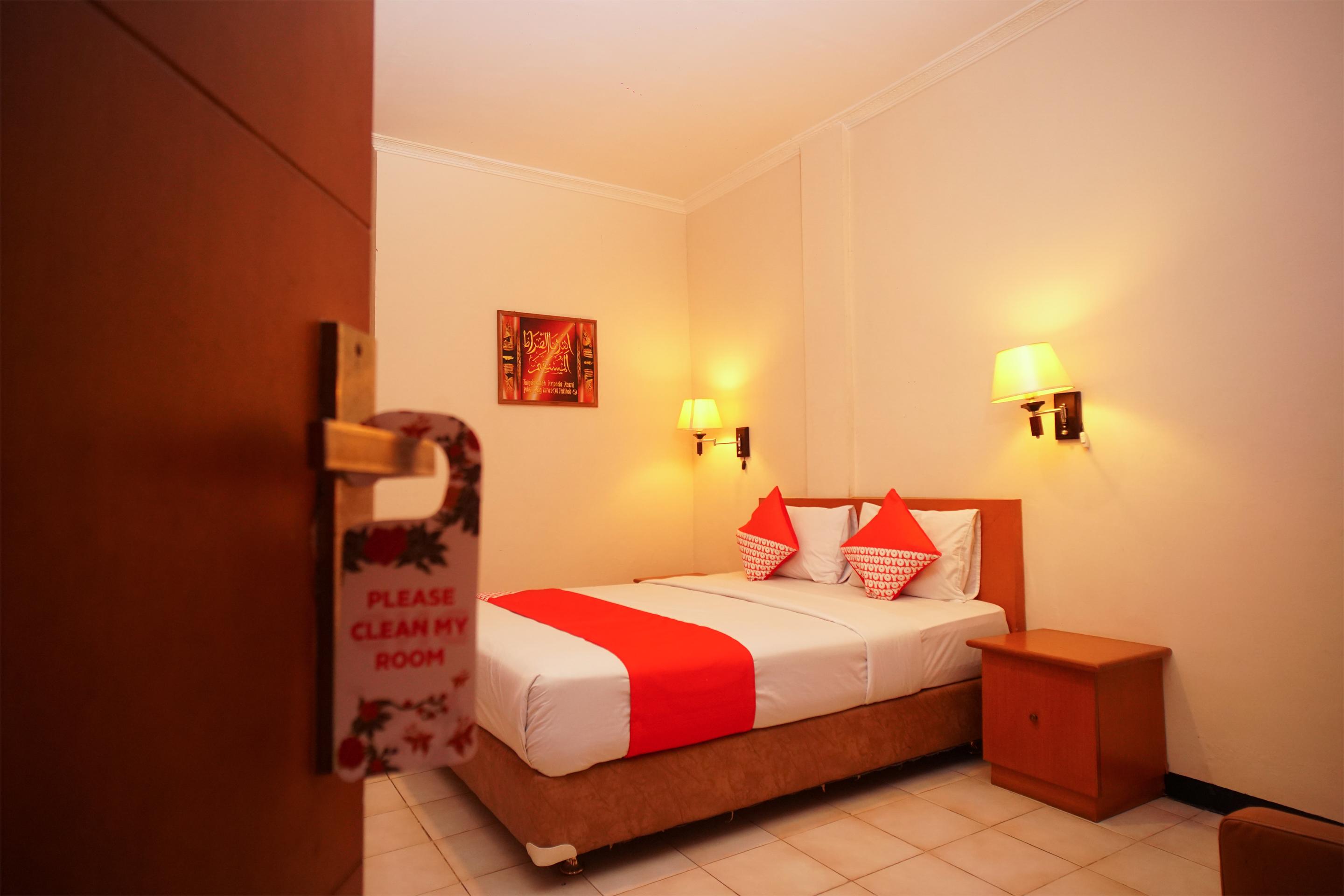 Capital O 142 Hotel Al Furqon Syariah Palembang Ngoại thất bức ảnh