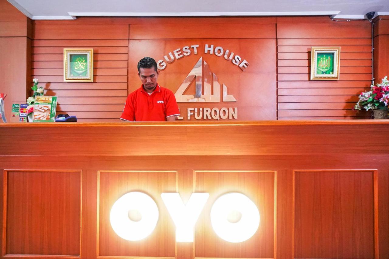 Capital O 142 Hotel Al Furqon Syariah Palembang Ngoại thất bức ảnh