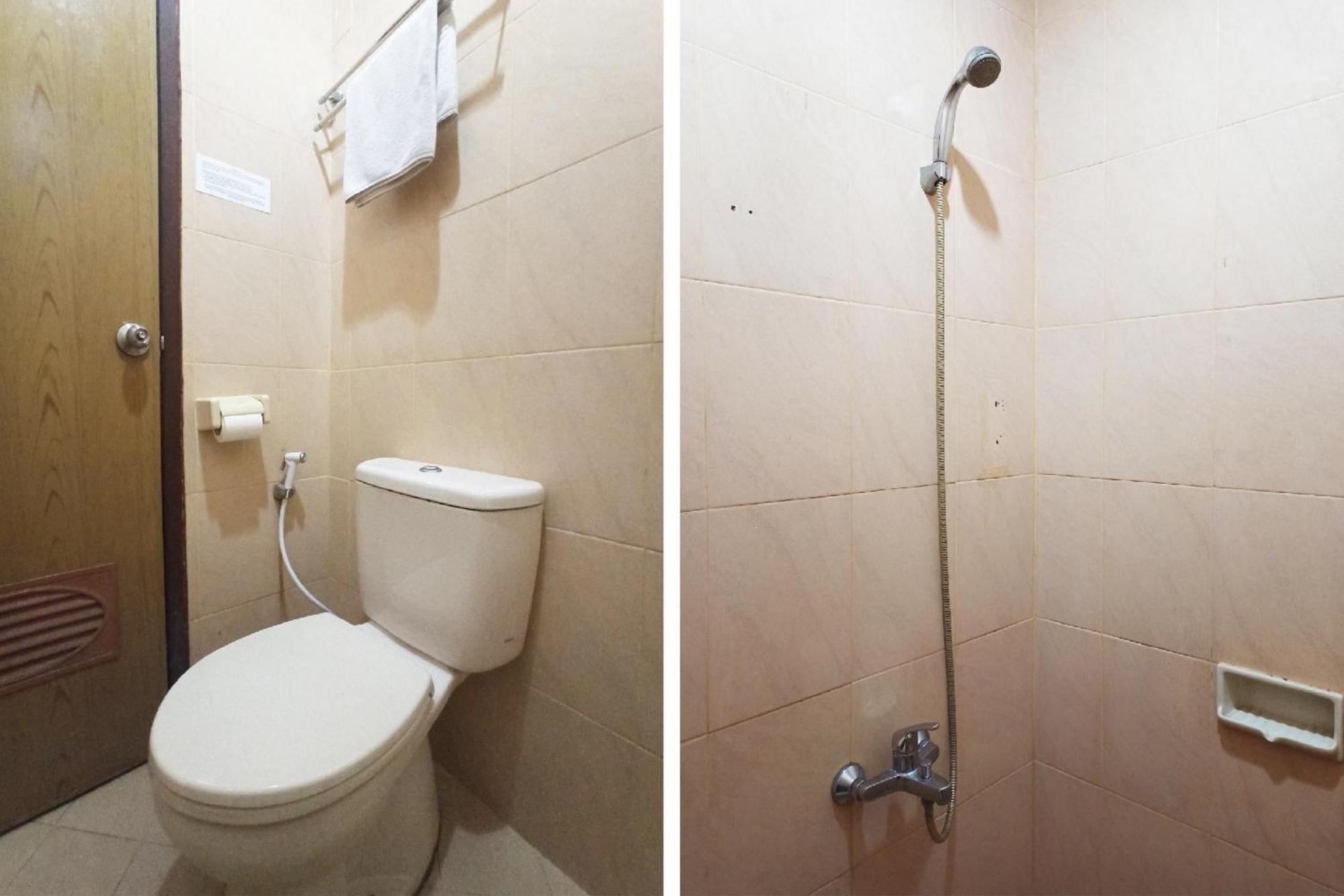 Capital O 142 Hotel Al Furqon Syariah Palembang Ngoại thất bức ảnh