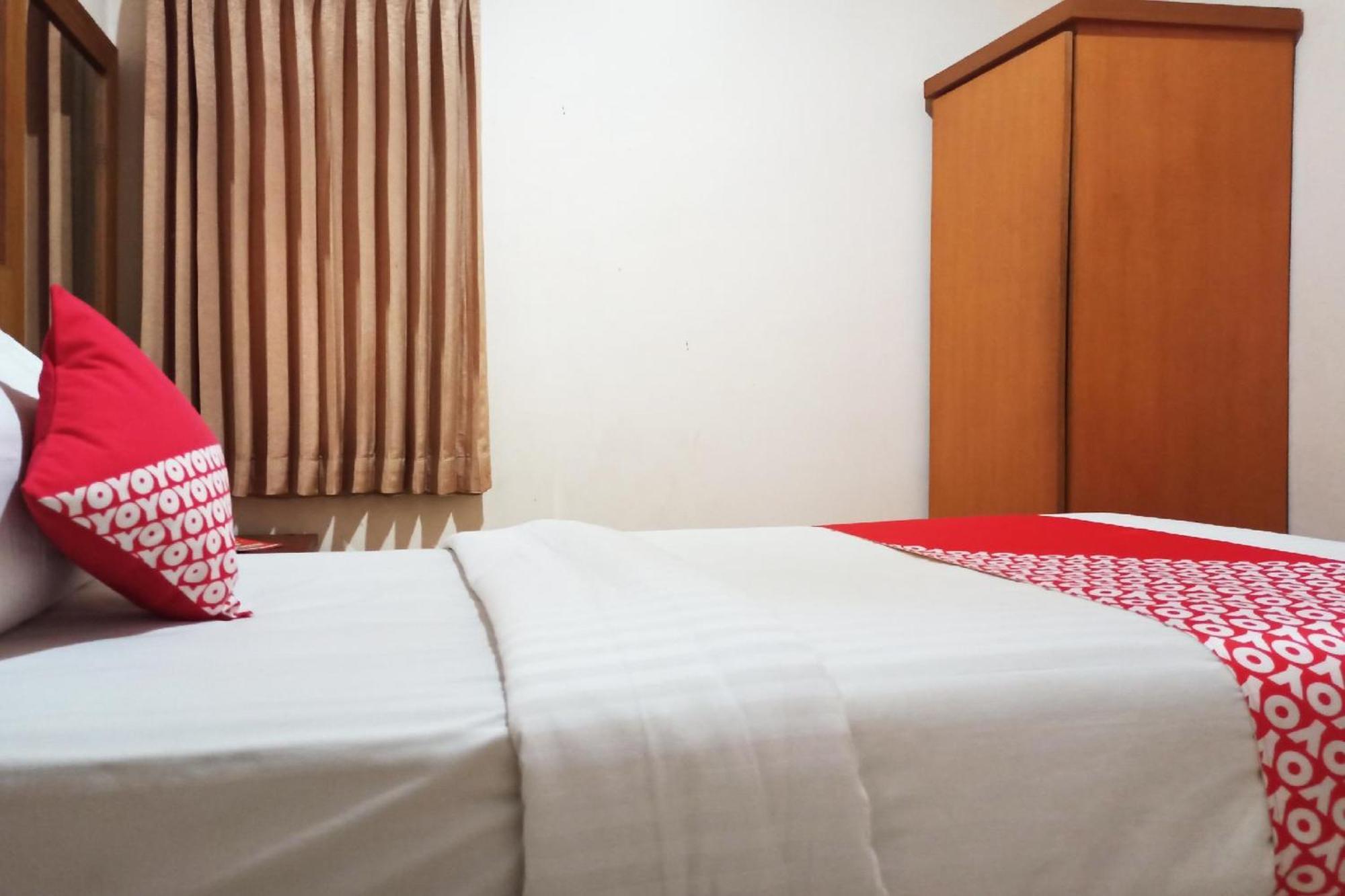 Capital O 142 Hotel Al Furqon Syariah Palembang Ngoại thất bức ảnh