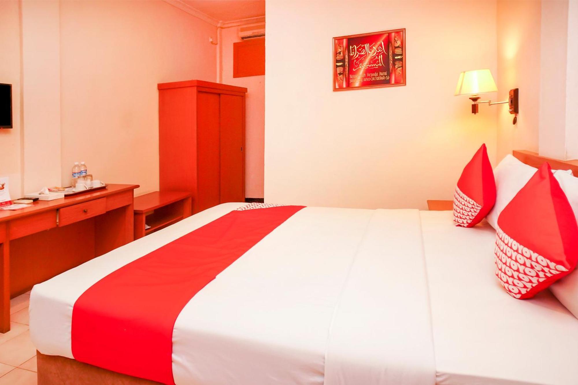 Capital O 142 Hotel Al Furqon Syariah Palembang Ngoại thất bức ảnh