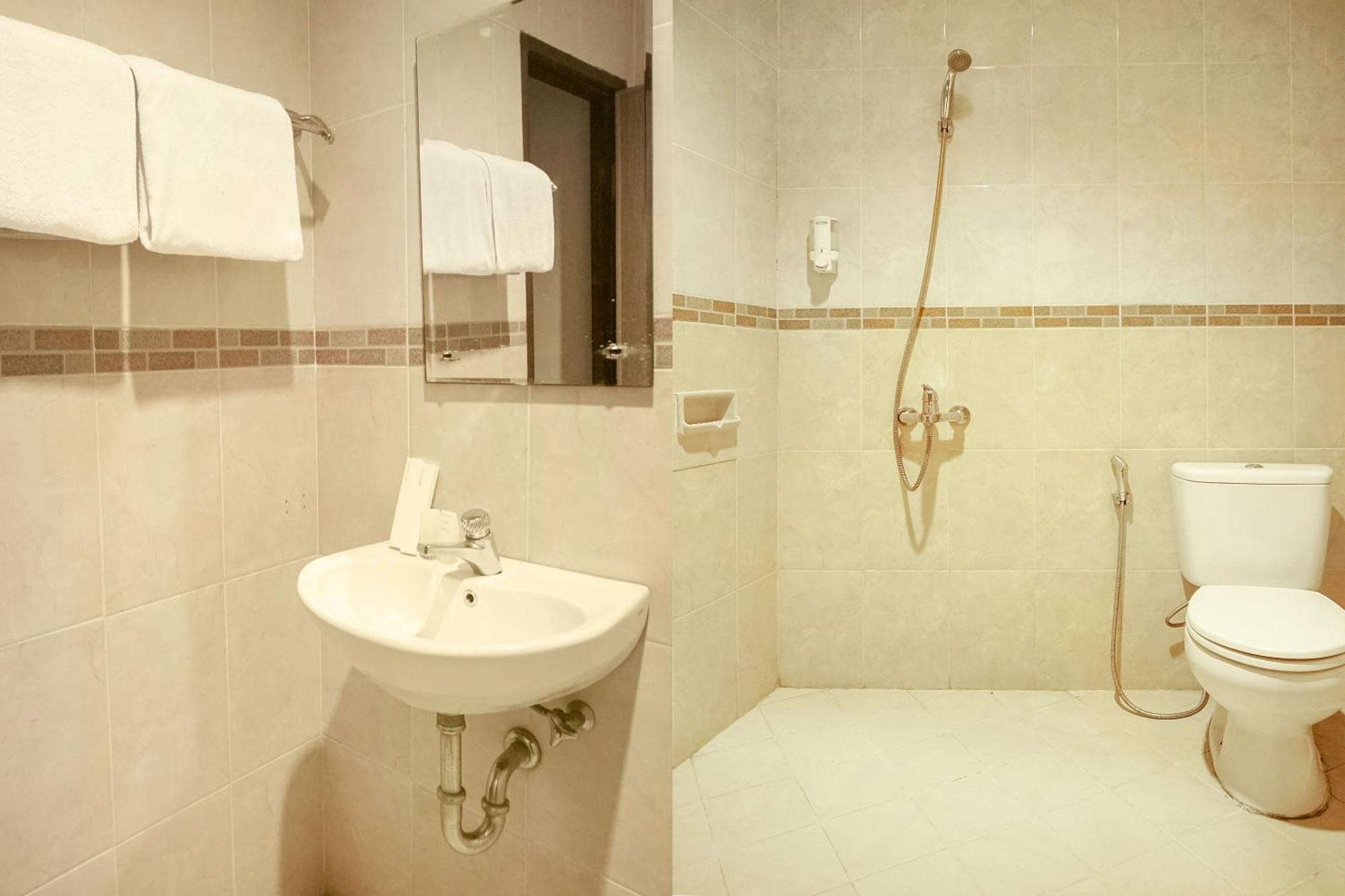 Capital O 142 Hotel Al Furqon Syariah Palembang Ngoại thất bức ảnh