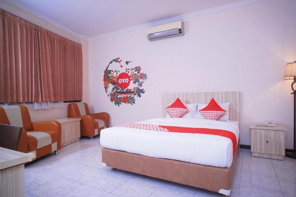 Capital O 142 Hotel Al Furqon Syariah Palembang Ngoại thất bức ảnh